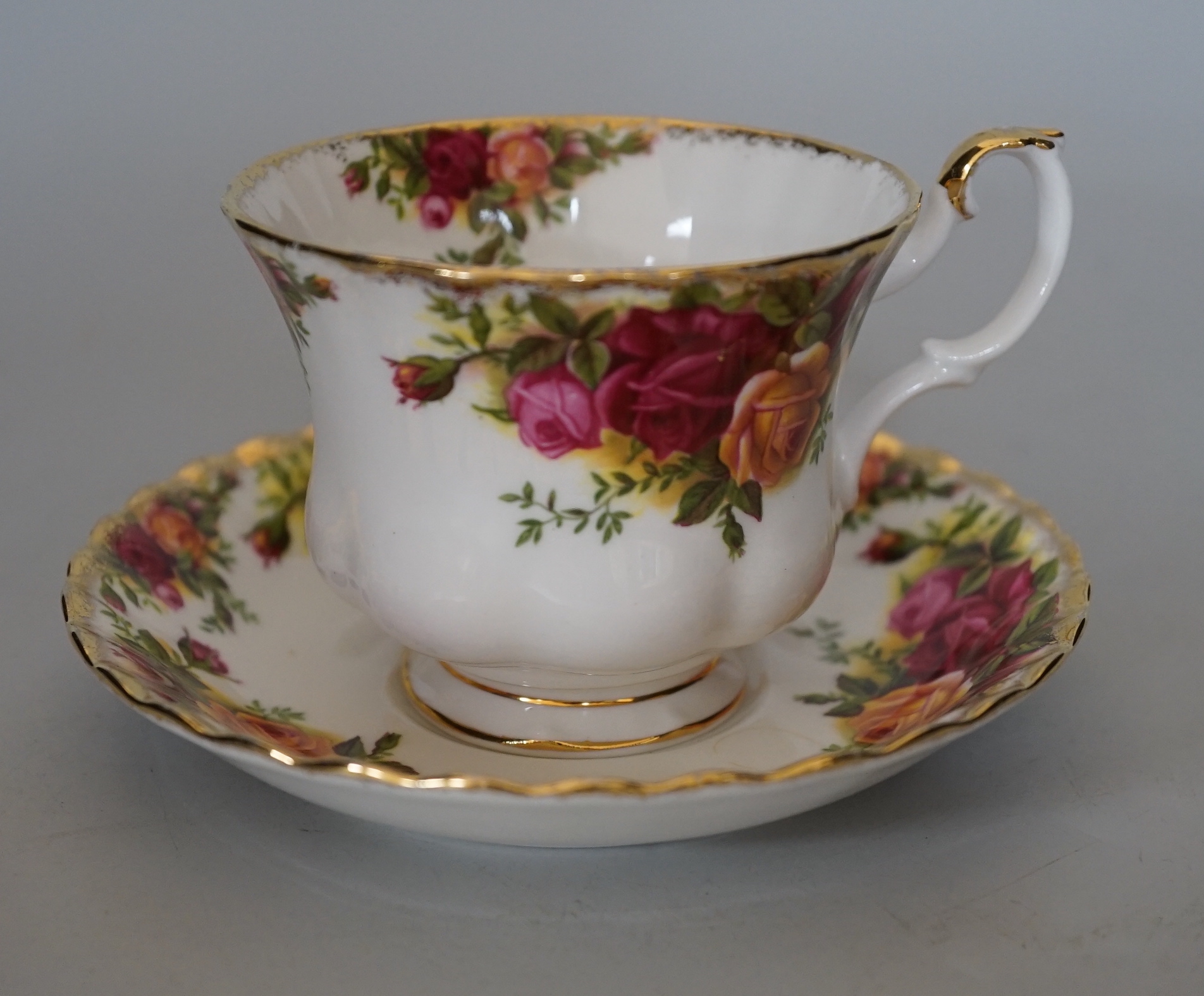Royal Albert Old Country Roses, a part service